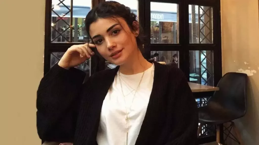 most beautiful turkish actress
