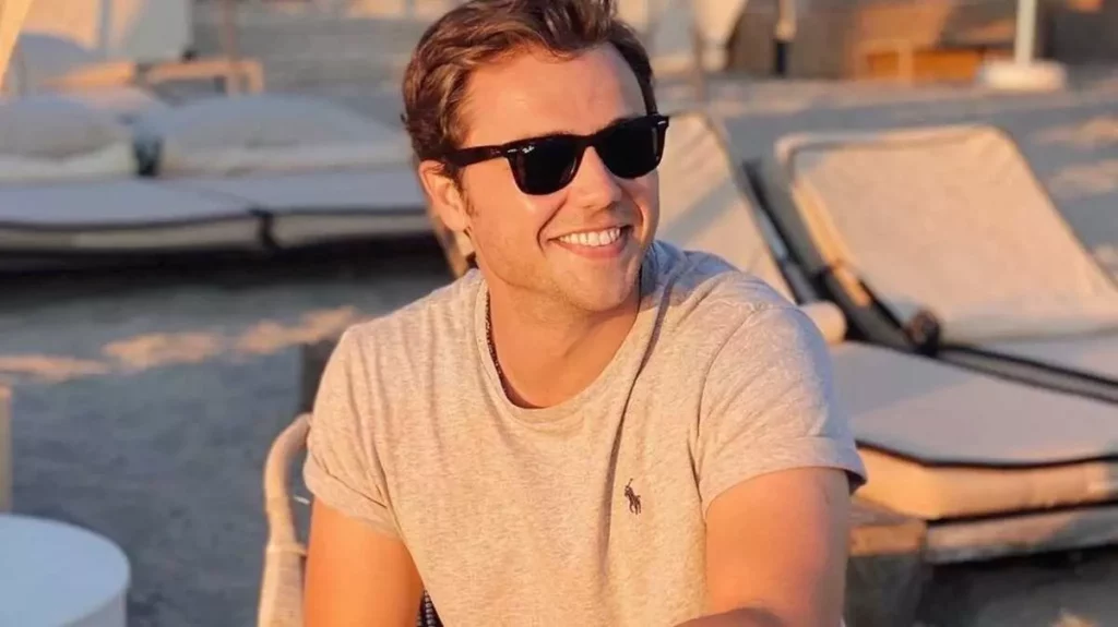 Tolga Sarıtaş turkish actors